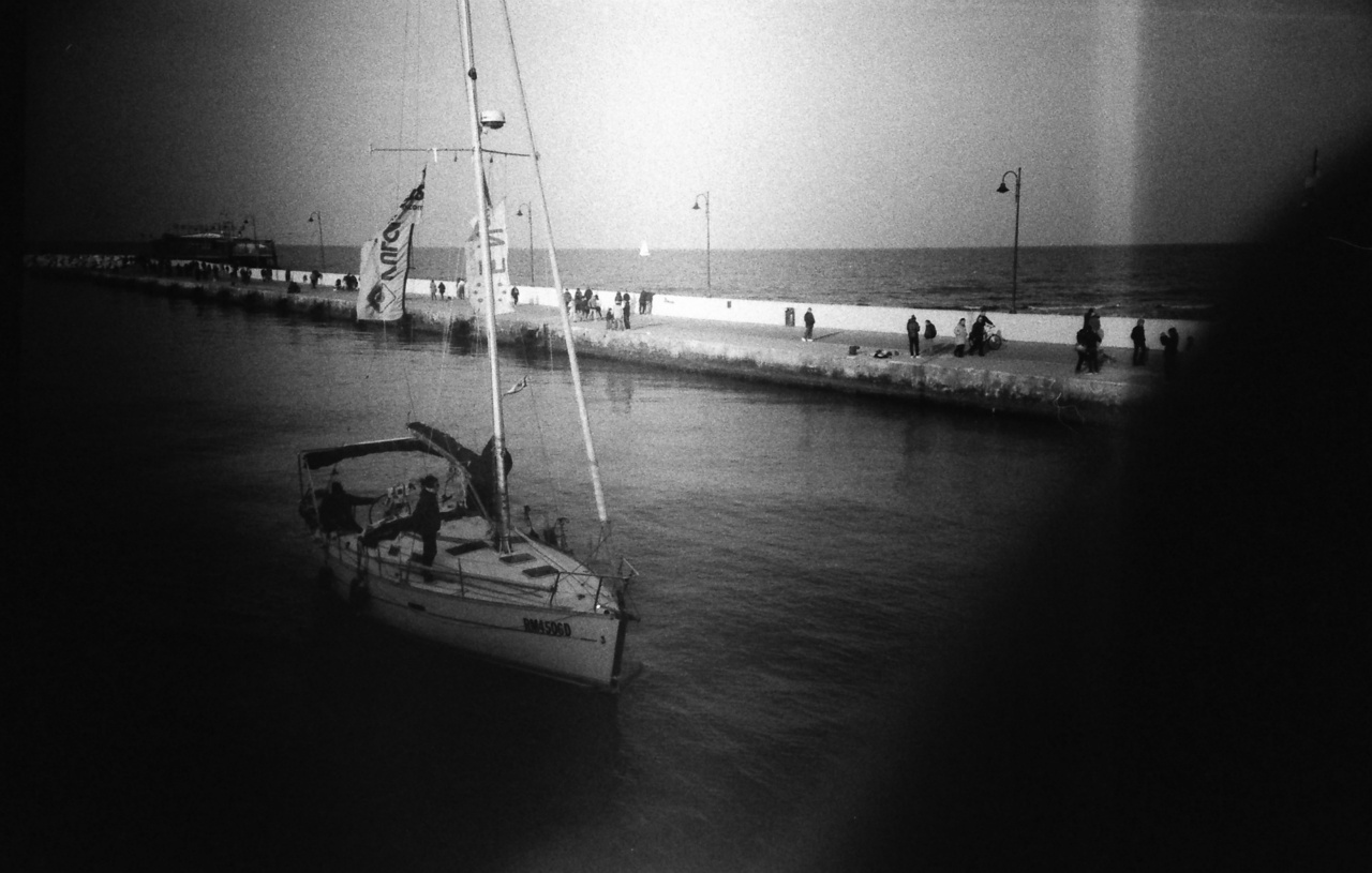 Lomo LC-A | Lomography Lady Grey B&W 400