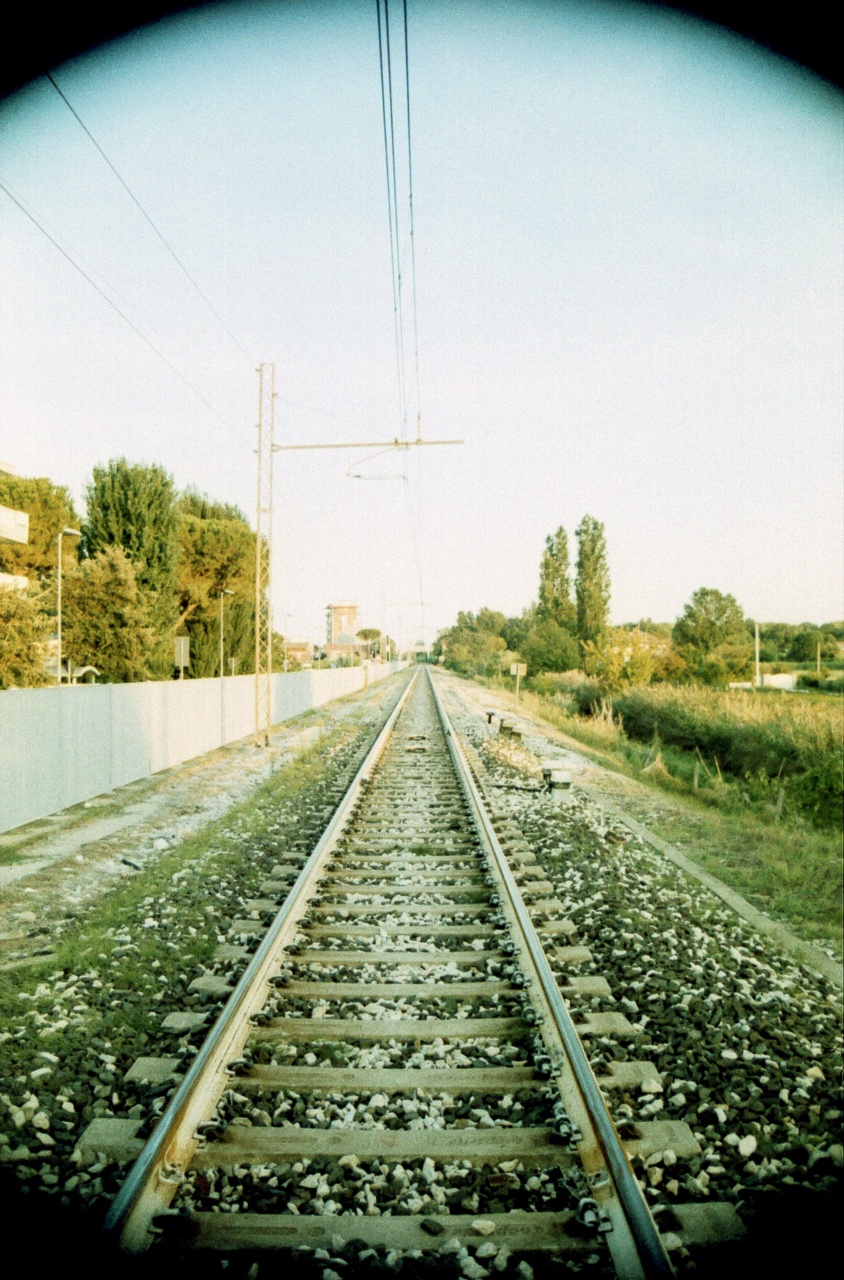 Yashica FX-2 | Lomography X-Pro Slide 200 [exp. 10/2017]