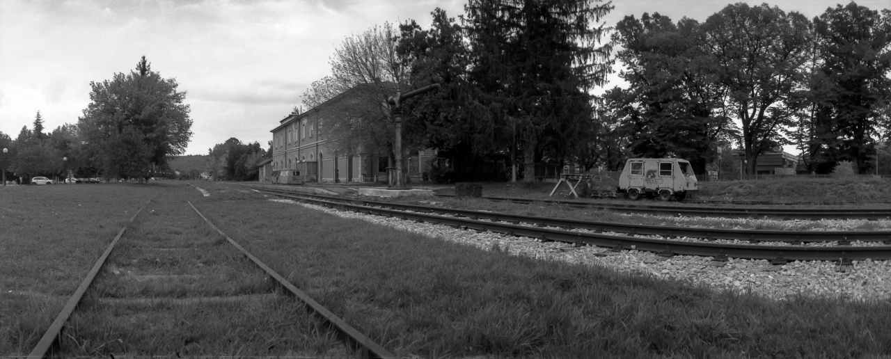 Zenit Horizon S3 Pro | Kodak 100TMX [exp. 07/2011]