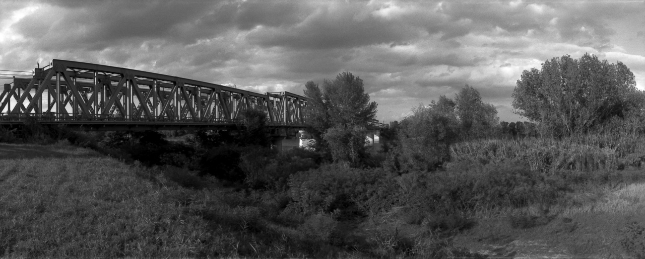 Zenit Horizon S3 Pro | Kodak 100TMX [exp. 07/2011]